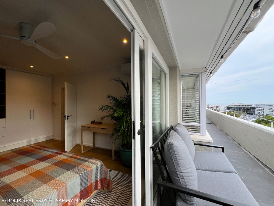 To Let 1 Bedroom Property for Rent in Sea Point Western Cape